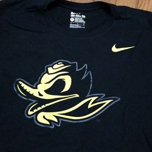 Nike Oregon duck logo athletic tee